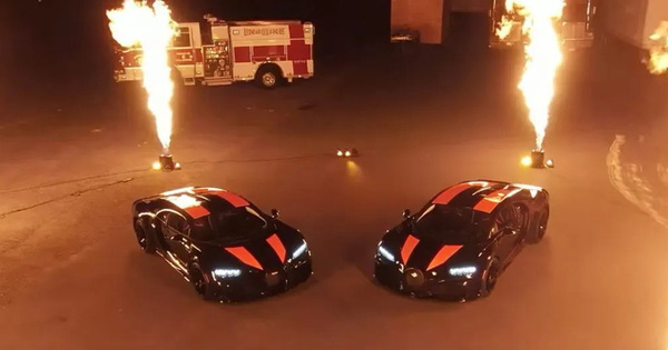 Cận cảnh lễ khui công và bàn giao 2 chiếc Bugatti Chiron Super Sport 300+ đầu tiên thế giới: 