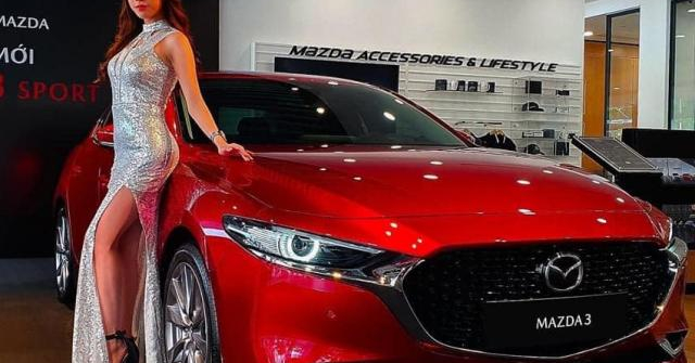 Giá xe Mazda 3 cập nhật mới 2021: Trang bị xứng tầm phân khúc